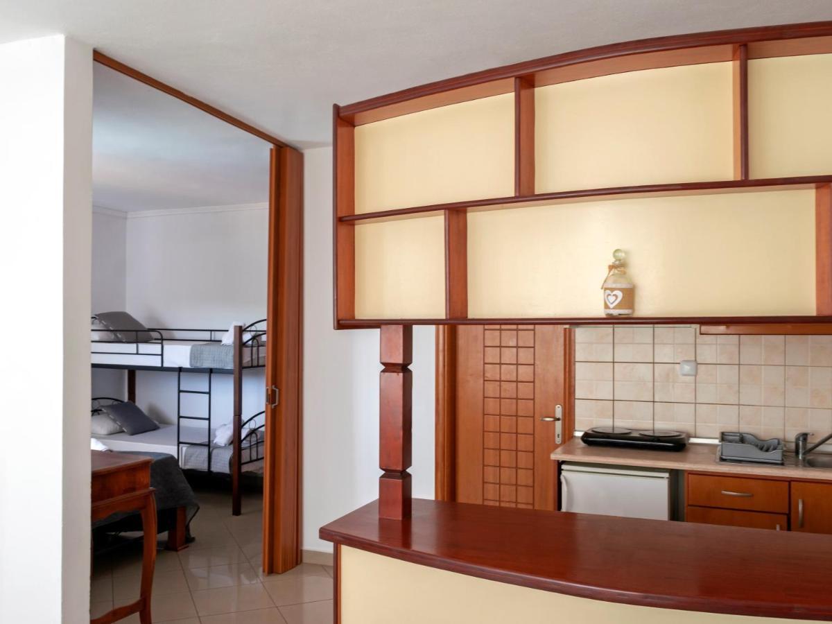 Kapahi Seaview Hotel Apartments Potos Buitenkant foto