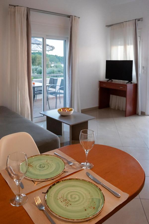 Kapahi Seaview Hotel Apartments Potos Buitenkant foto